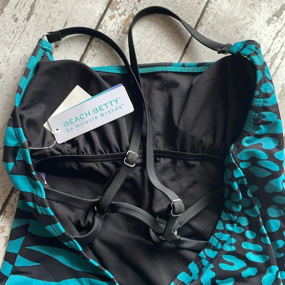 Beach Betty by Miracle Brands Cheetah Swimsuit - Sz S